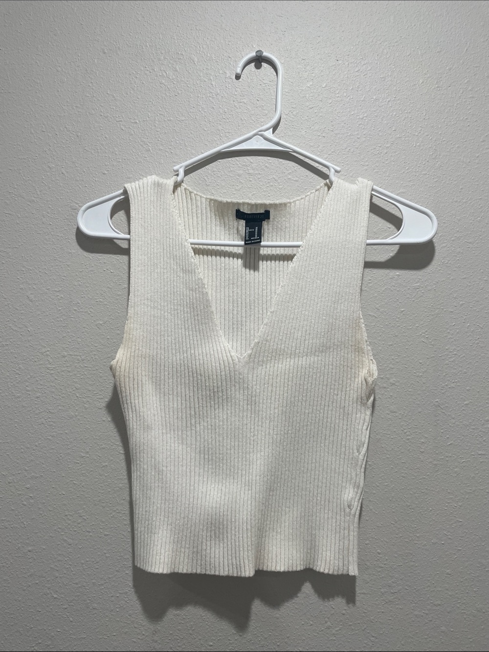 White ribbed tank top
